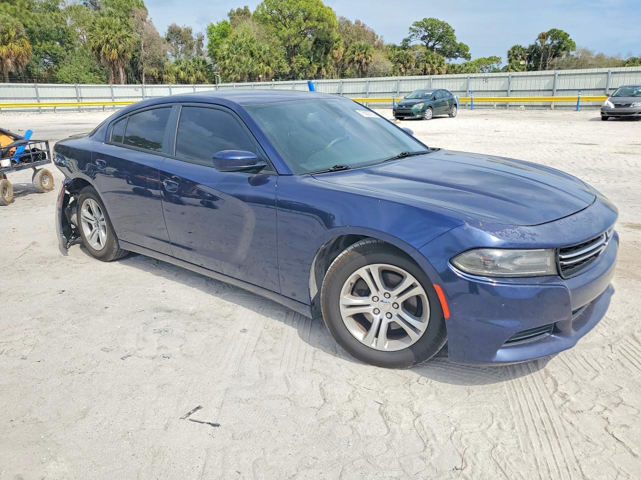 2016 Dodge Charger Se - zdjęcie 4