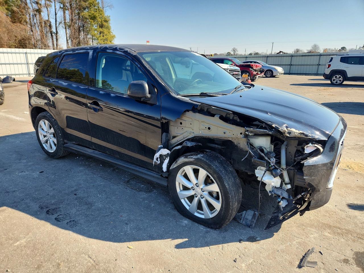 2014 Mitsubishi Outlander Sport Es - zdjęcie 4