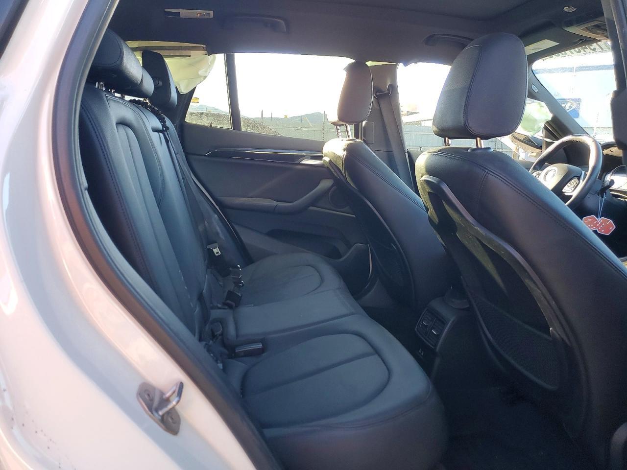 2020 BMW X1 xDrive28I - zdjęcie 10