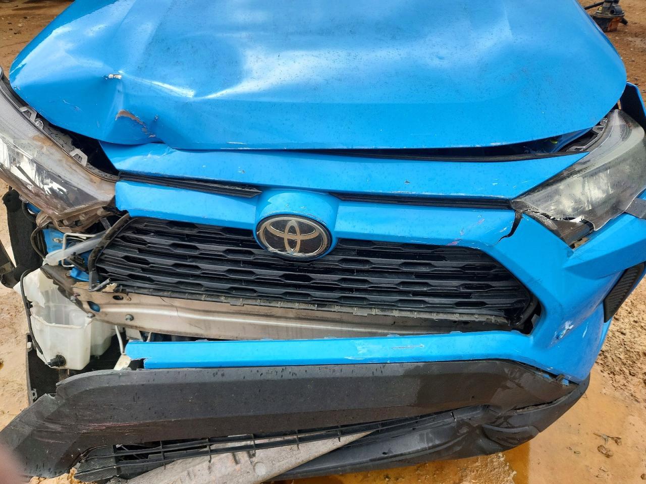 2019 Toyota Rav4 Le - zdjęcie 12