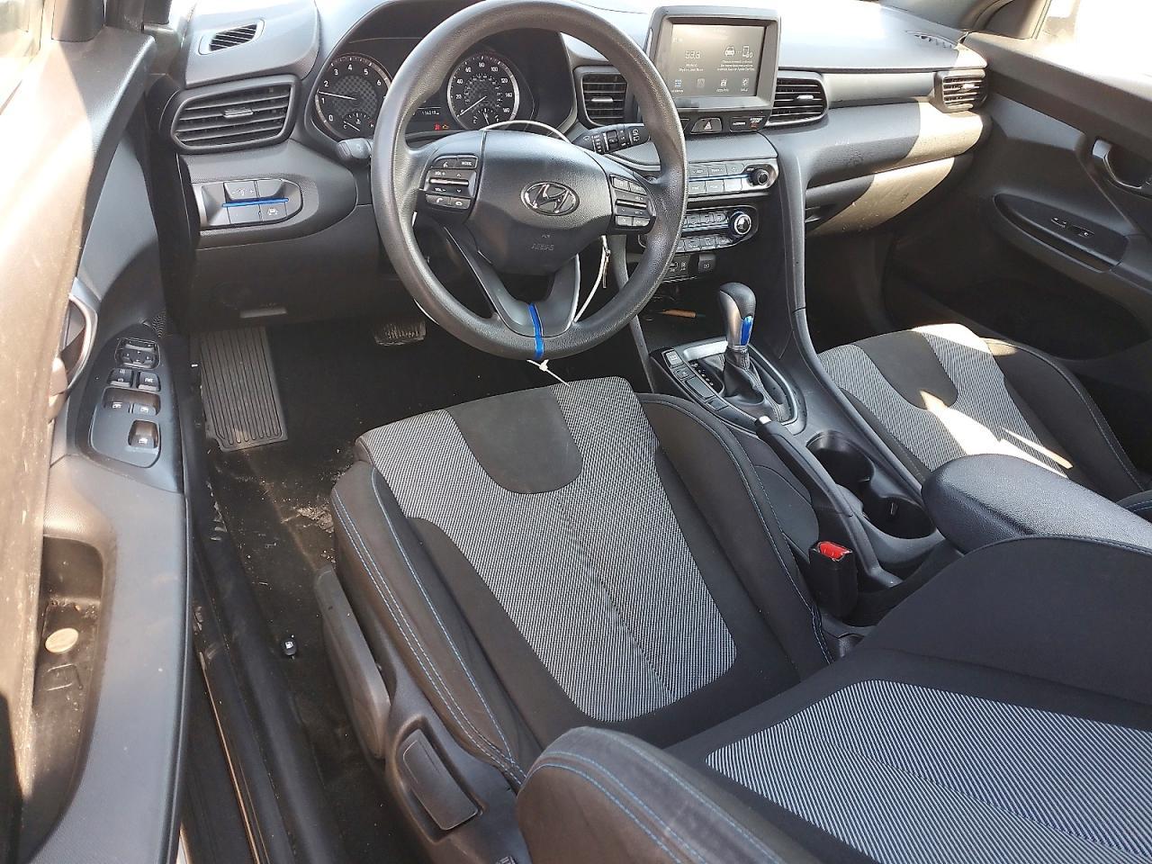 2019 Hyundai Veloster Base - zdjęcie 8