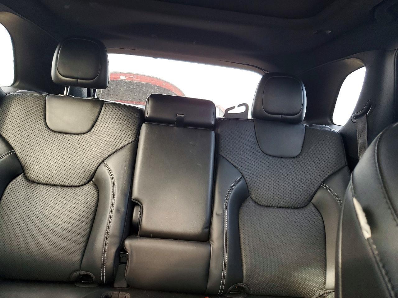 2021 Jeep Cherokee Latitude Lux - zdjęcie 10