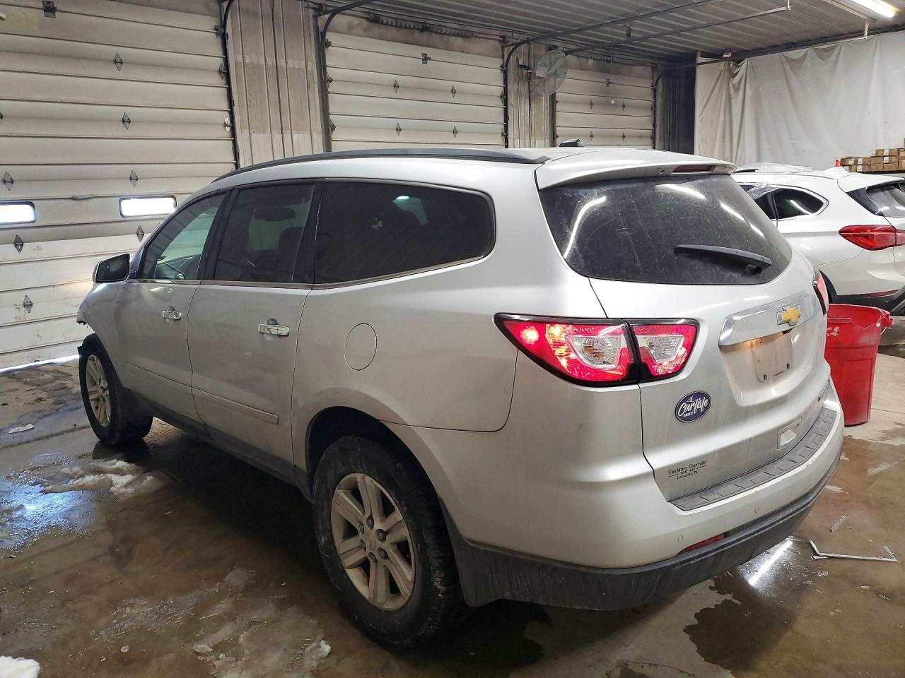 2014 Chevrolet Traverse Lt - zdjęcie 2
