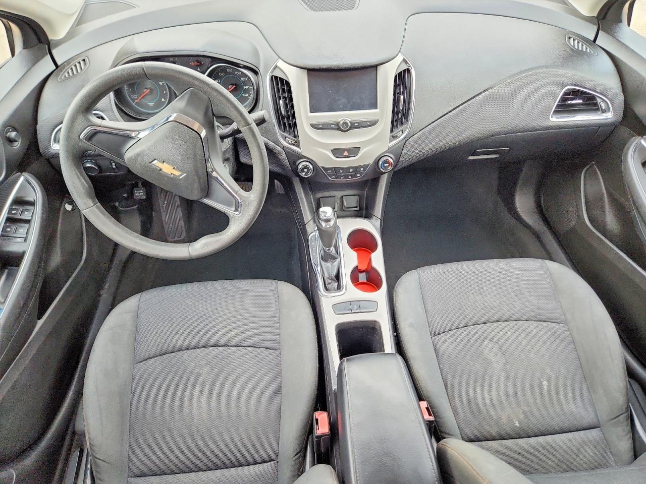 2017 Chevrolet Cruze Ls - zdjęcie 8