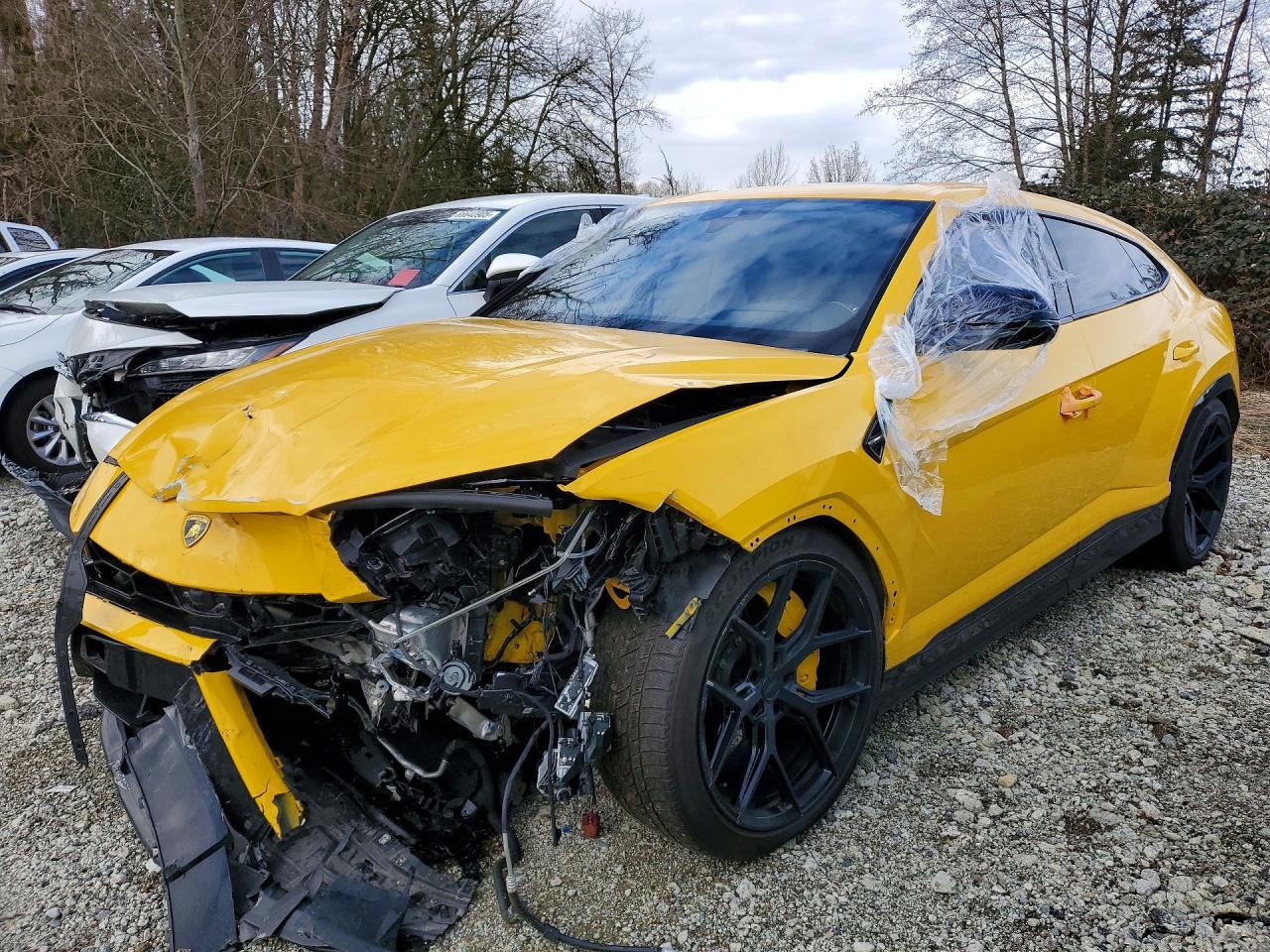 2022 Lamborghini Urus - zdjęcie główne