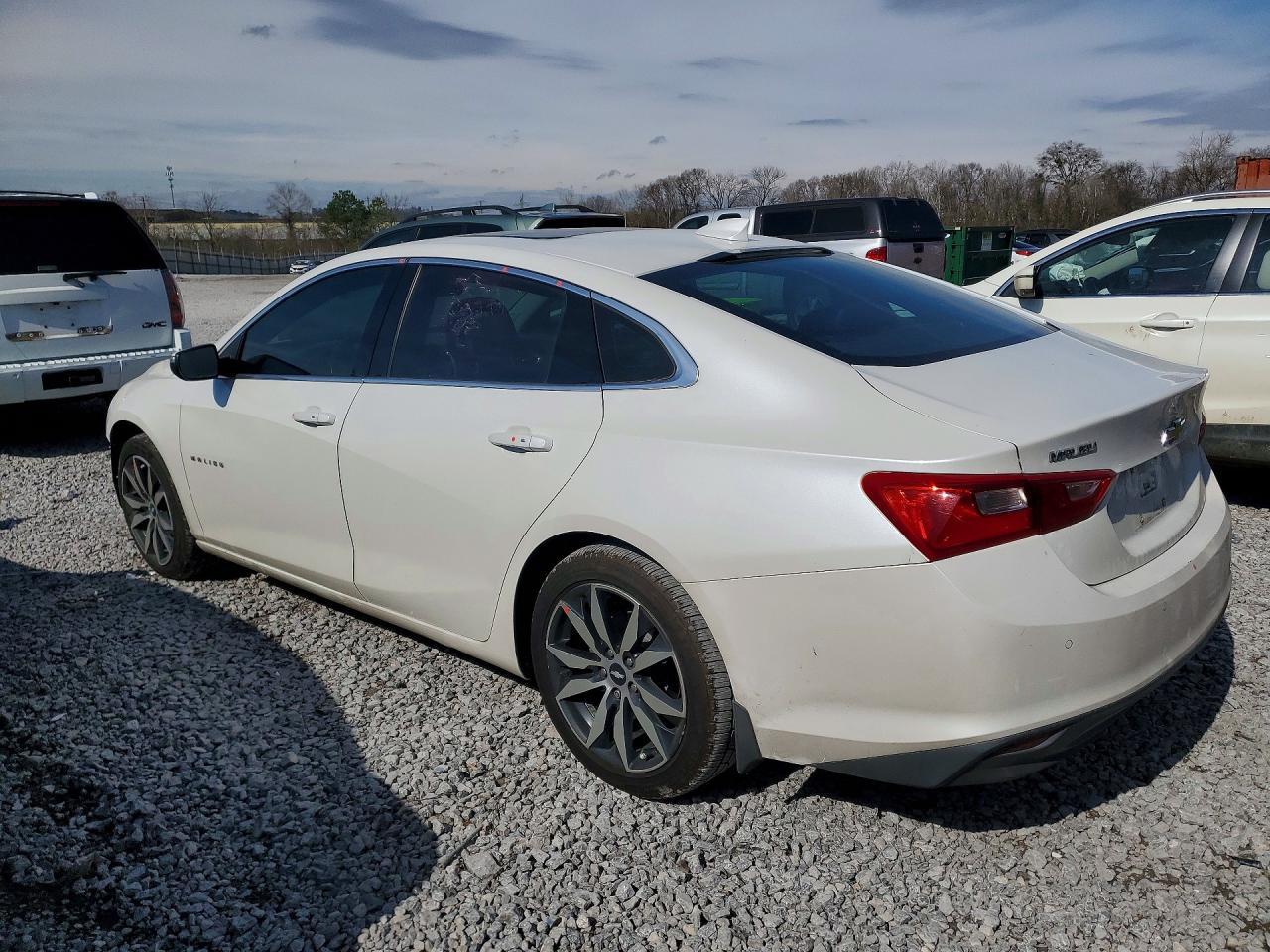 2016 Chevrolet Malibu Lt - zdjęcie 2