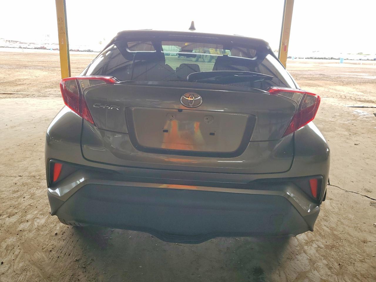 2021 Toyota C-Hr Xle - zdjęcie 6