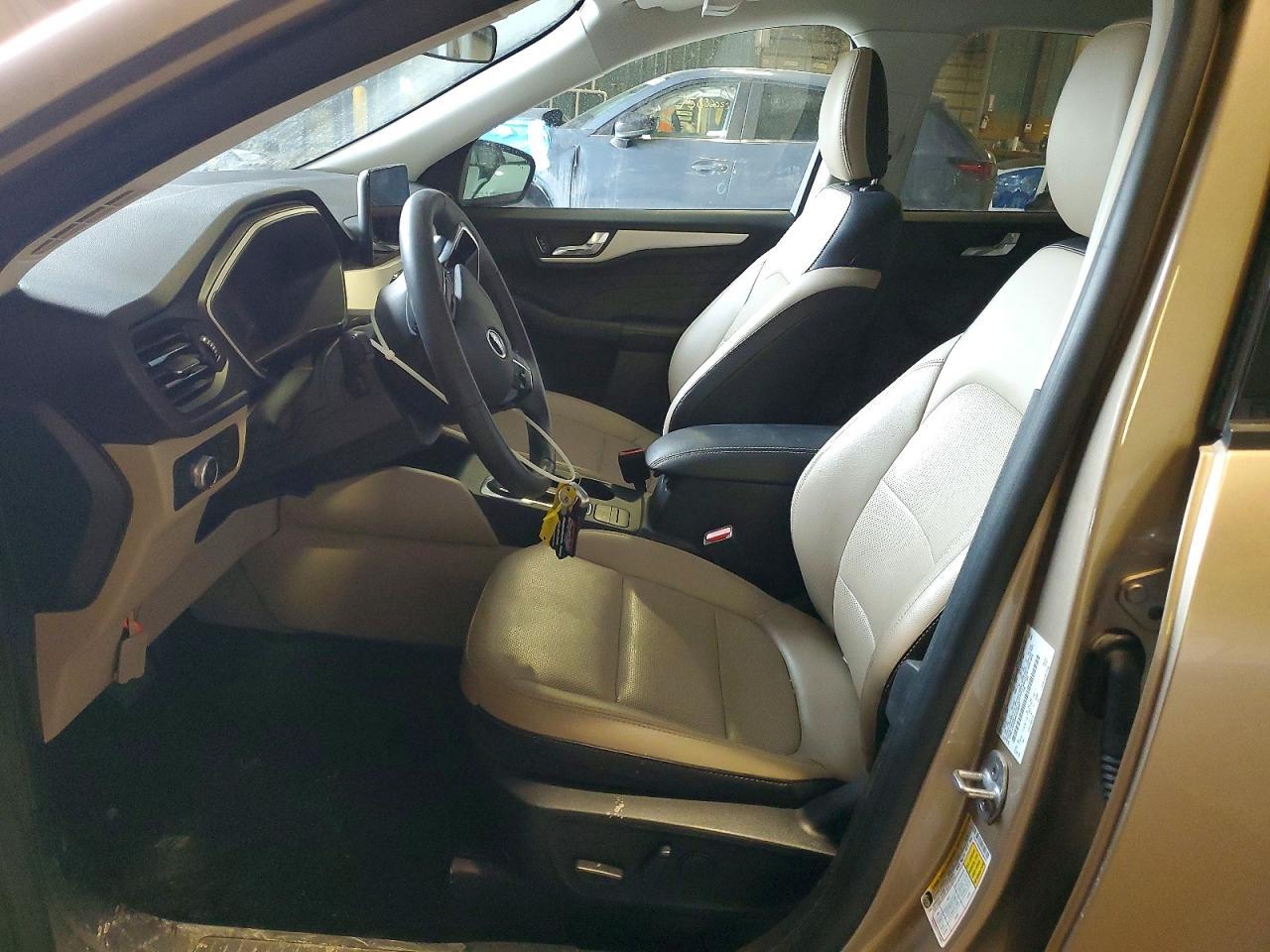 2021 Ford Escape Sel - zdjęcie 7