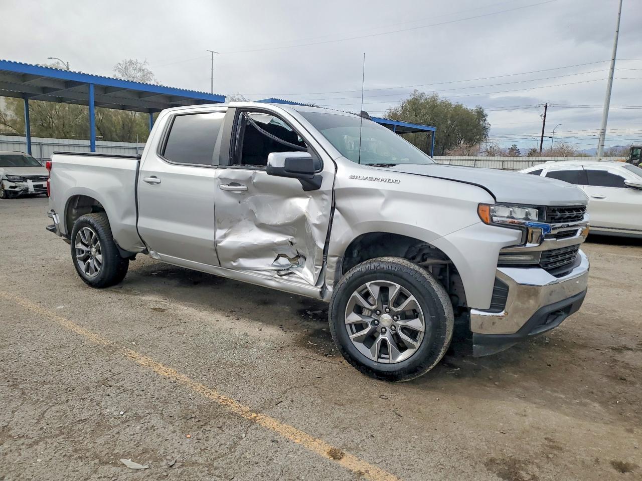 2020 Chevrolet Silverado K1500 Lt - zdjęcie 4