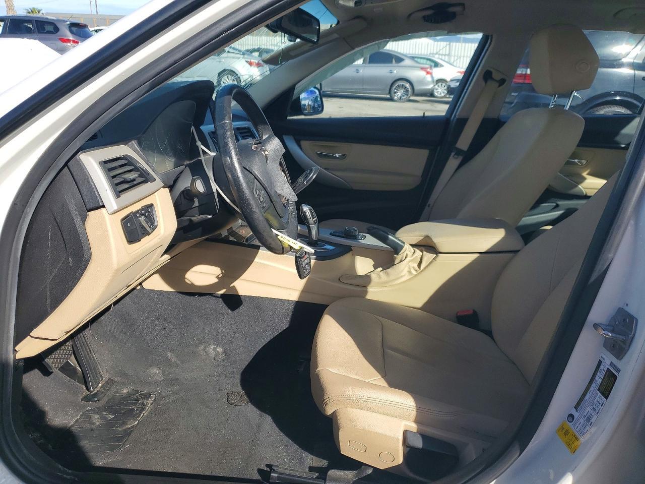 2018 BMW 320 I - zdjęcie 7