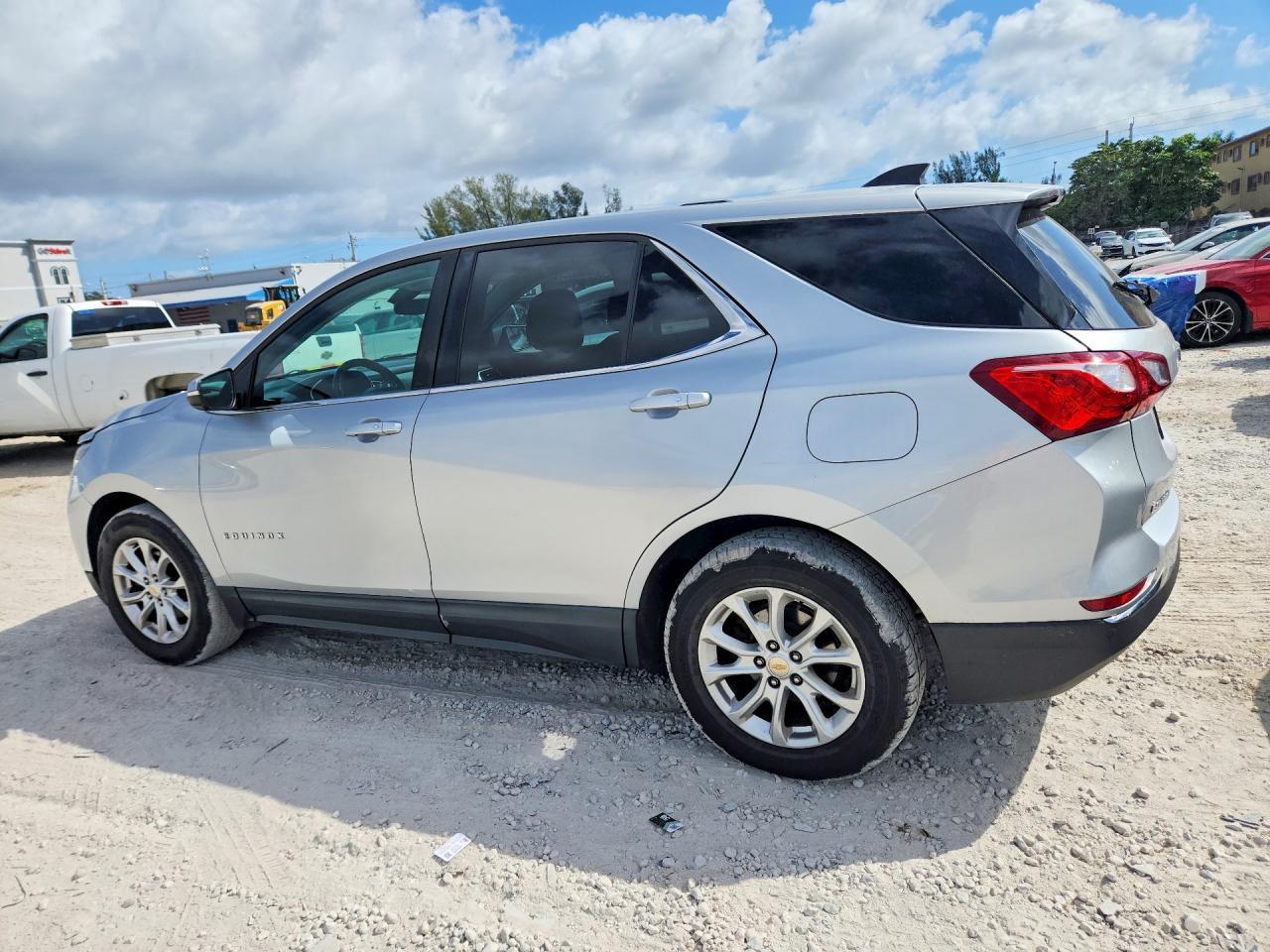 2018 Chevrolet Equinox Lt - zdjęcie 2