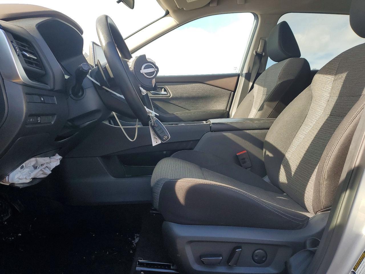 2023 Nissan Rogue Sv - zdjęcie 7