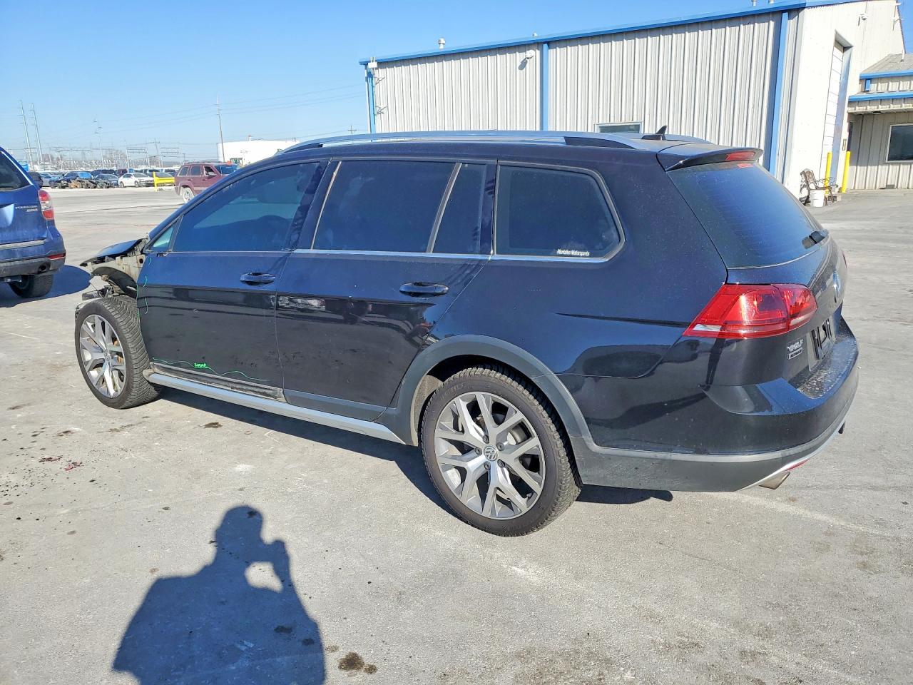 2017 Volkswagen Golf Alltrack S - zdjęcie 2