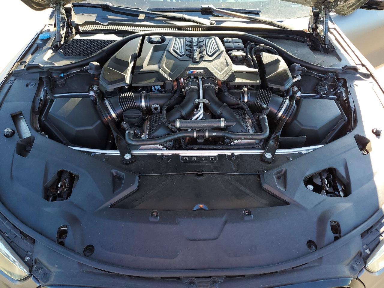 2020 BMW M8 - zdjęcie 11
