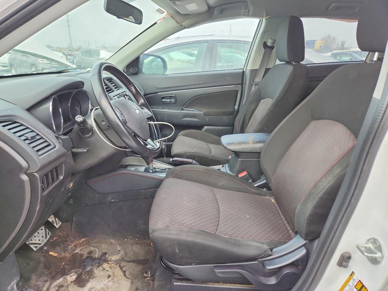 2018 Mitsubishi Outlander Sport Es - zdjęcie 7