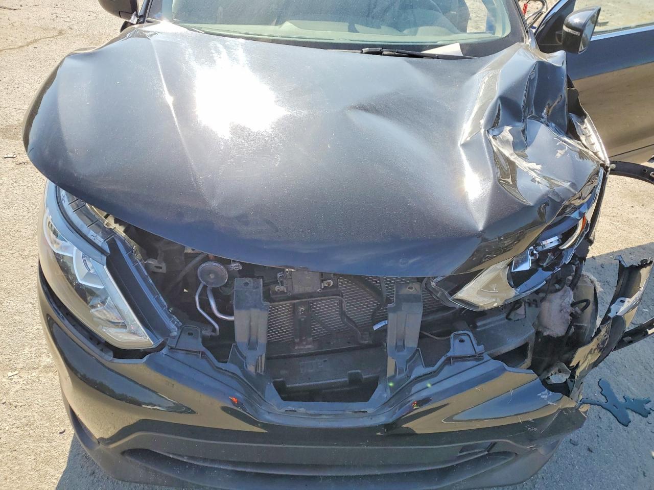 2019 Nissan Rogue Sport S - zdjęcie 13