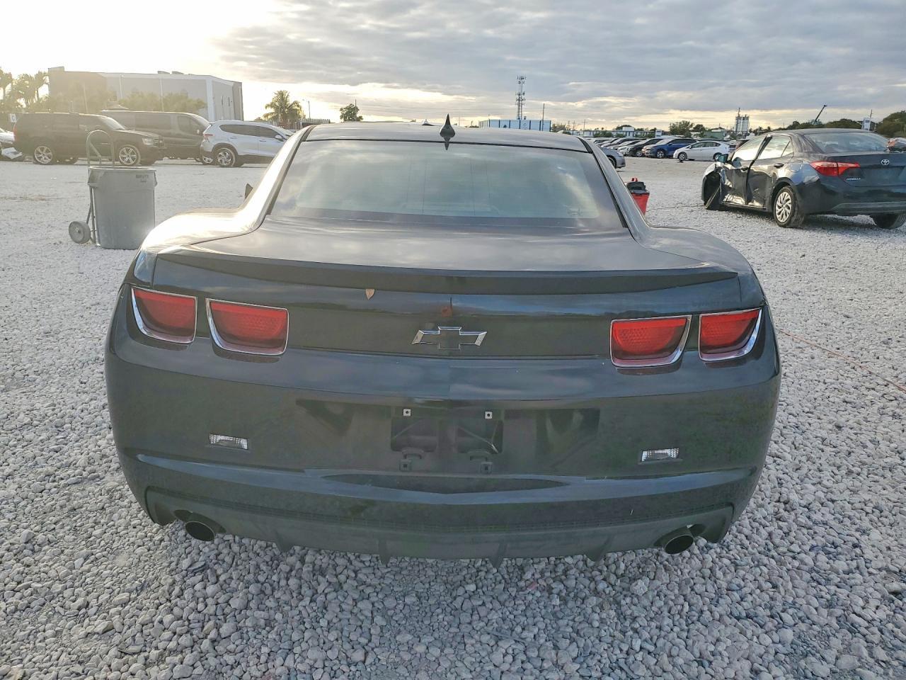 2013 Chevrolet Camaro Ls - zdjęcie 6
