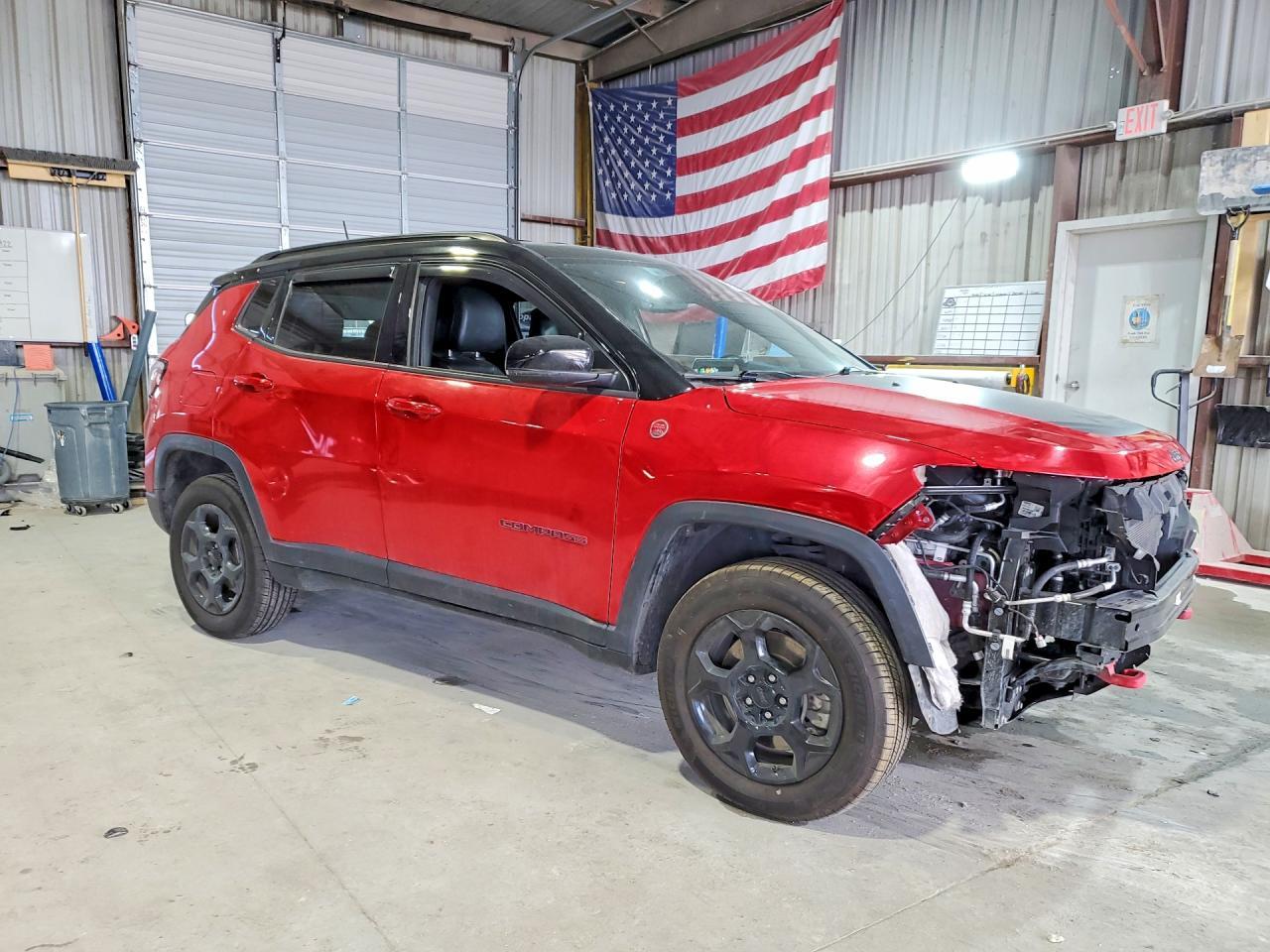 2023 Jeep Compass Trailhawk - zdjęcie 4