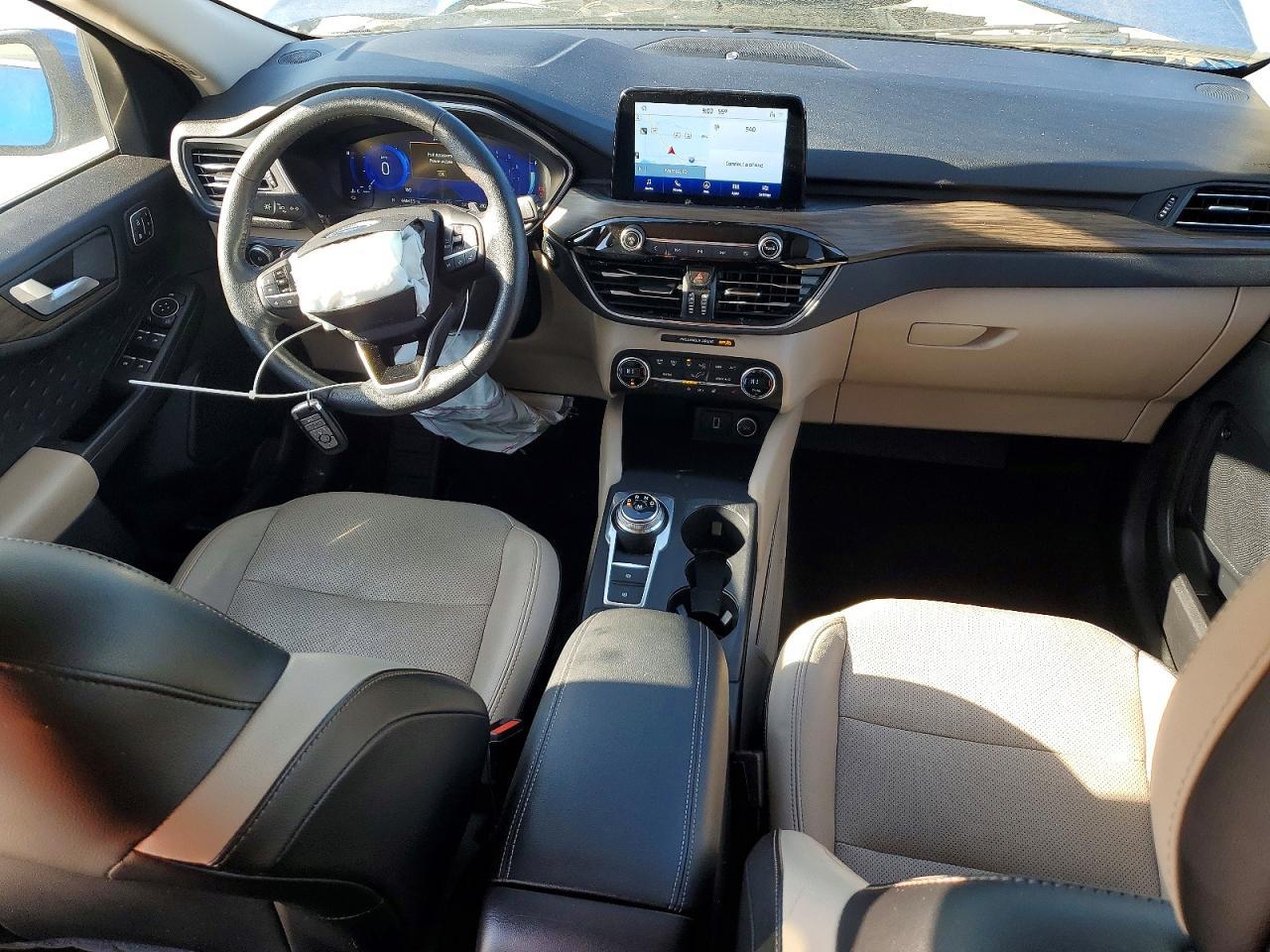 2020 Ford Escape Titanium - zdjęcie 8