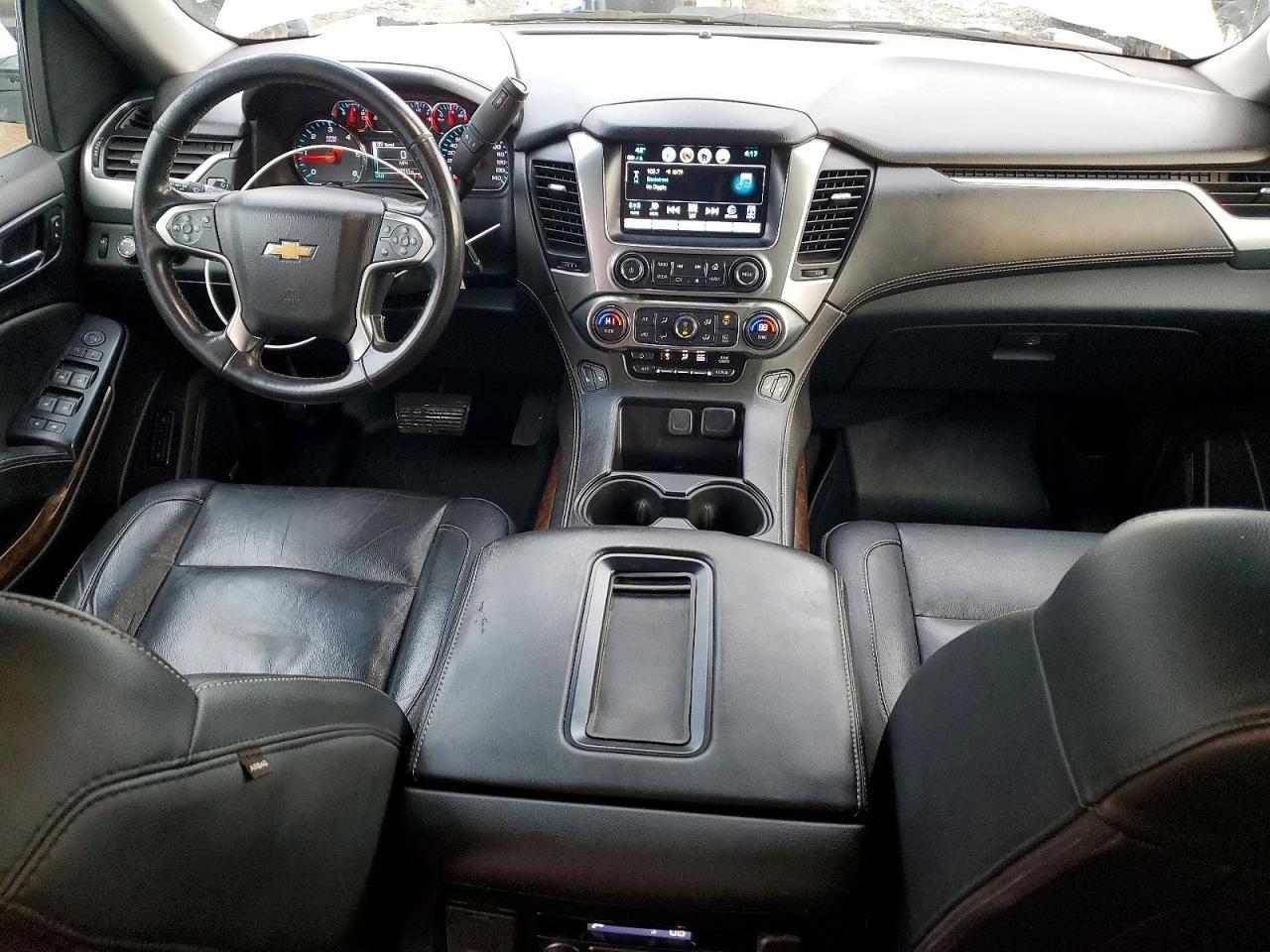 2020 Chevrolet Suburban K1500 Lt - zdjęcie 8