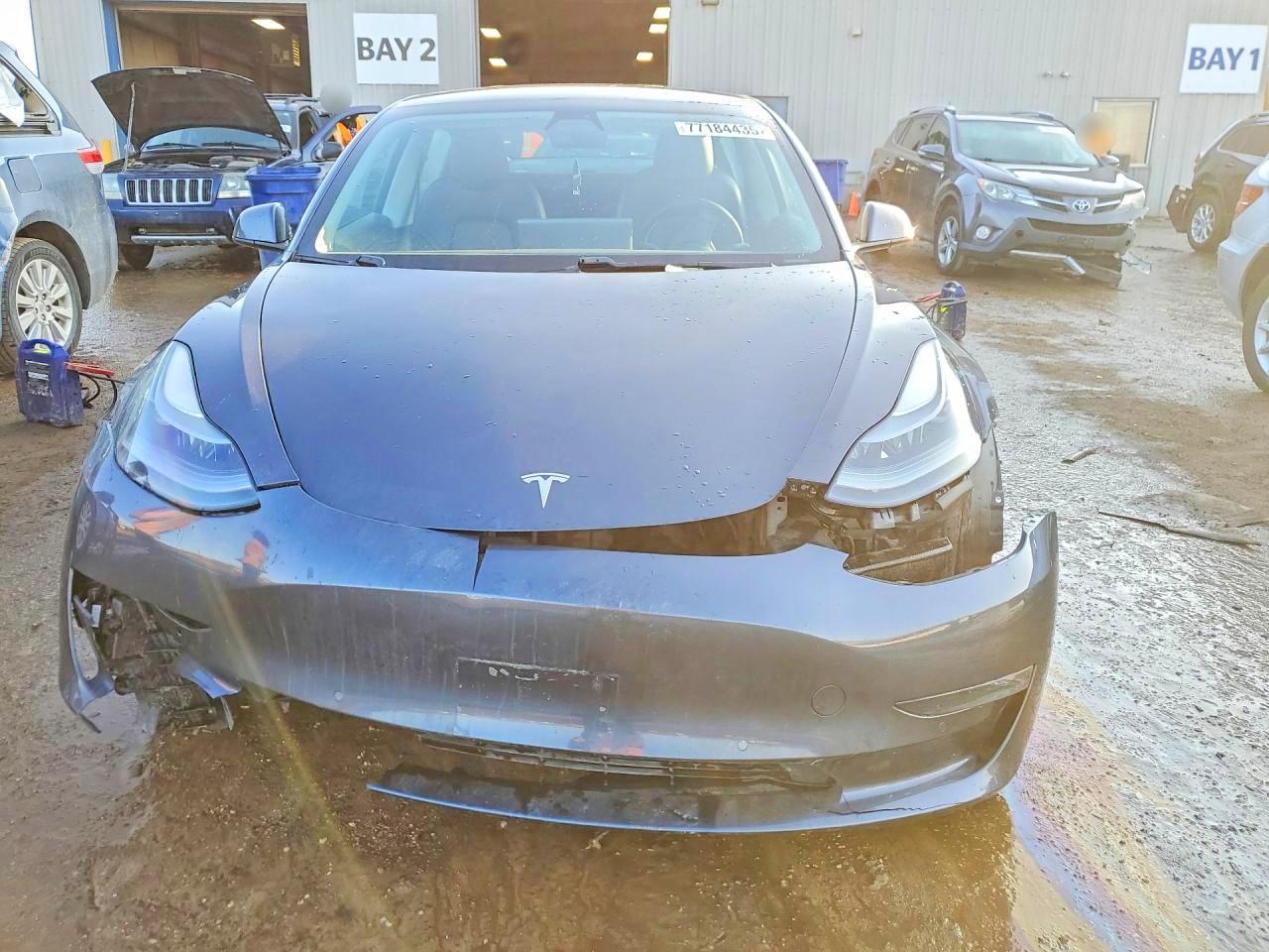 2021 Tesla Model 3 - zdjęcie 5