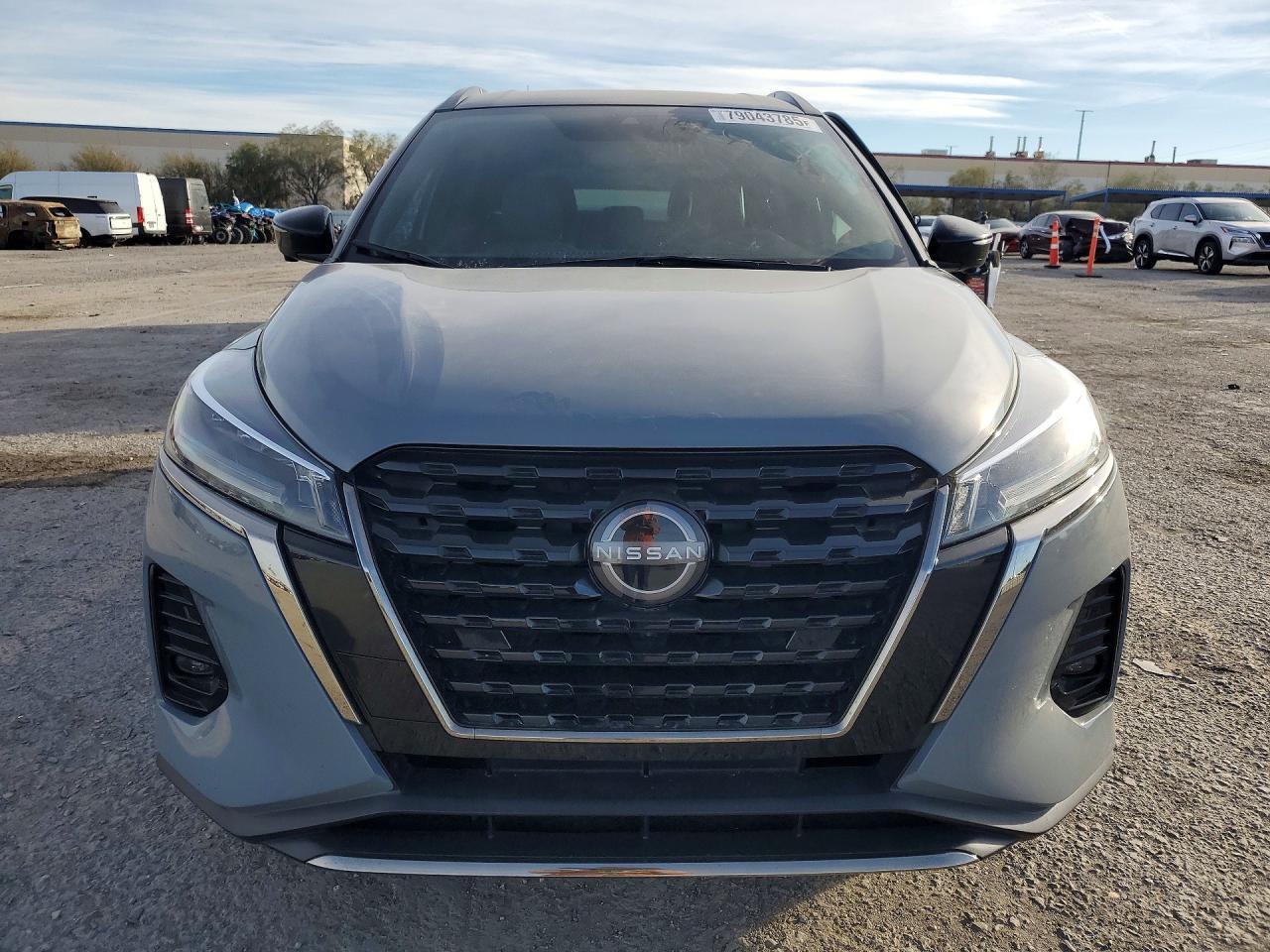 2023 Nissan Kicks Sr - zdjęcie 5