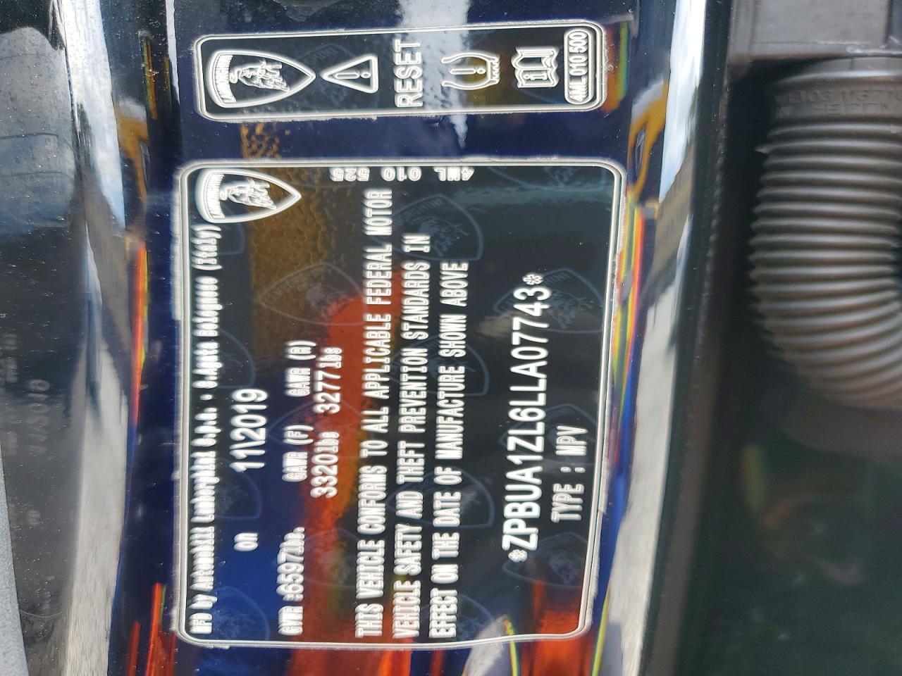 2020 Lamborghini Urus - zdjęcie 12