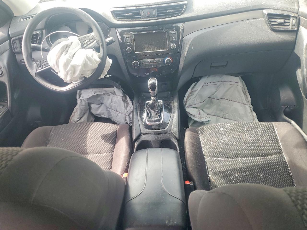 2020 Nissan Rogue Sport S - zdjęcie 8