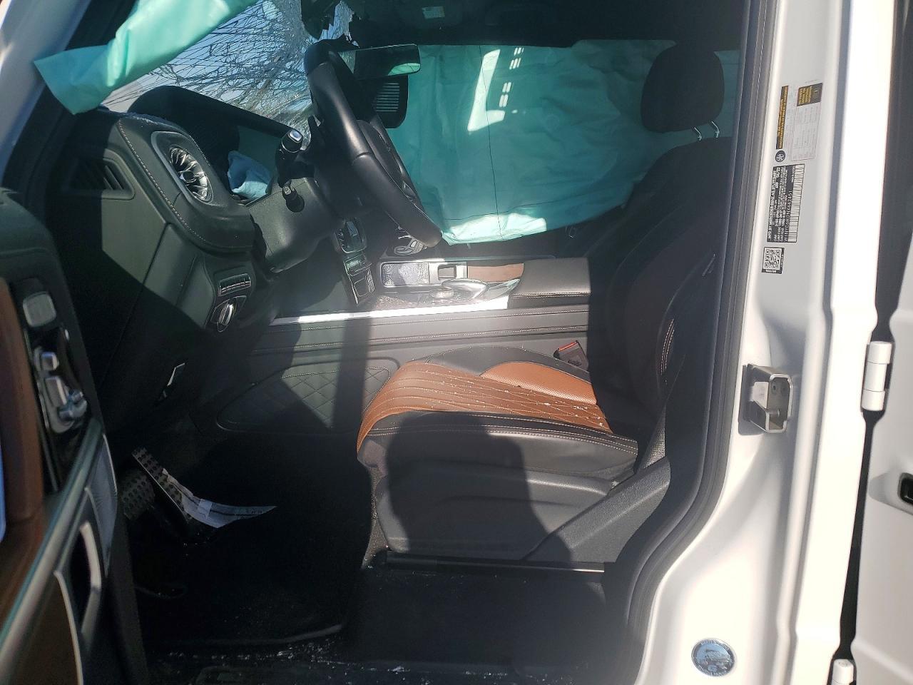 2022 Mercedes Benz G 550 - zdjęcie 7