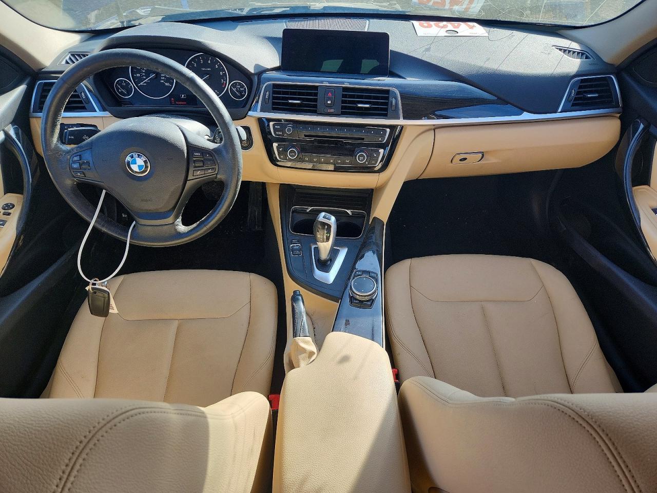 2018 BMW 320 Xi - zdjęcie 8