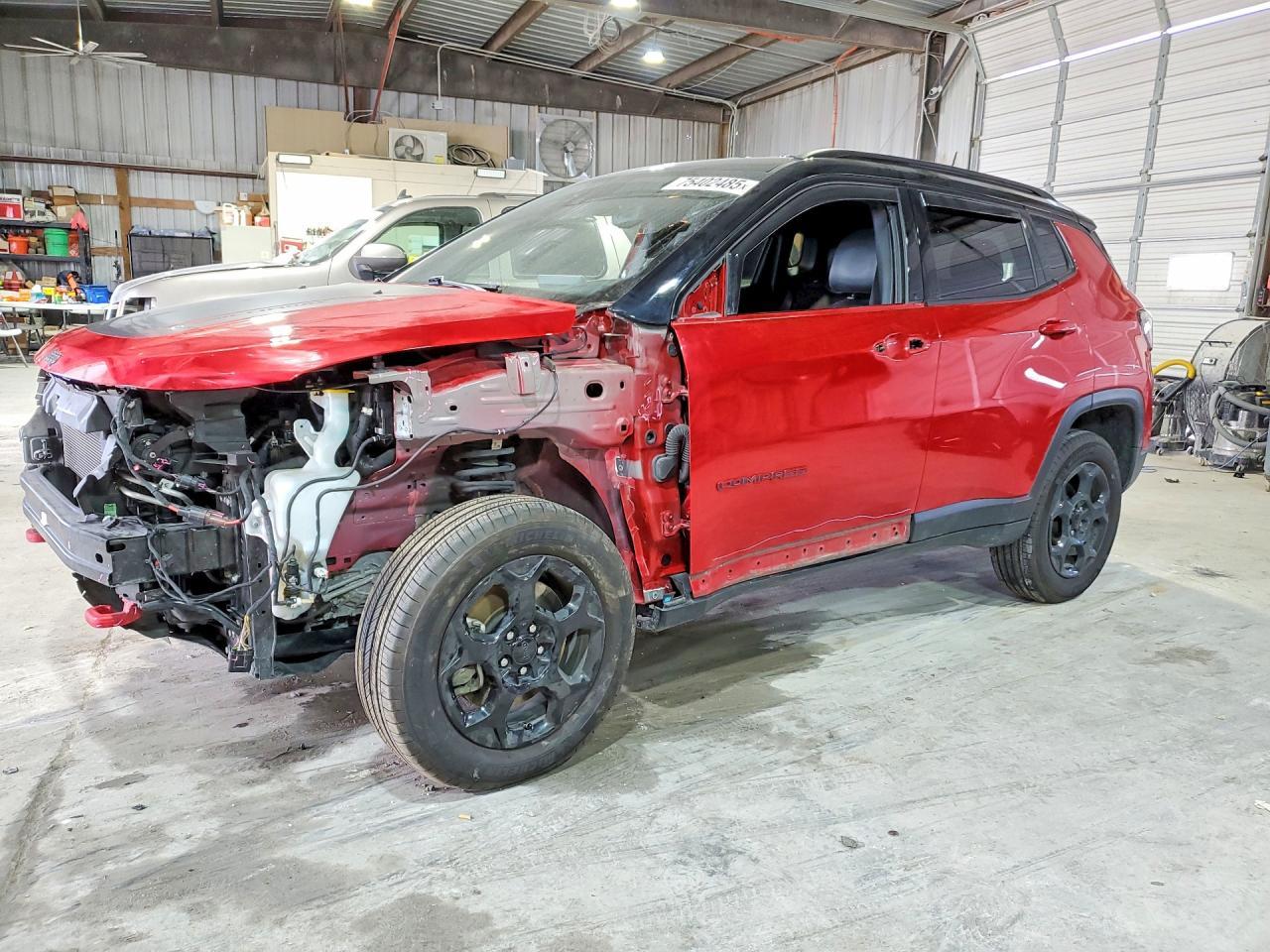 2023 Jeep Compass Trailhawk - zdjęcie główne