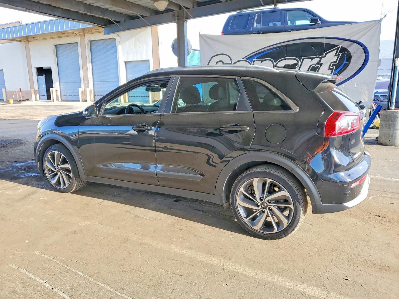 2017 Kia Niro Touring - zdjęcie 2