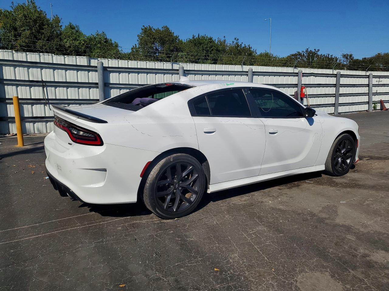 2022 Dodge Charger Gt - zdjęcie 3