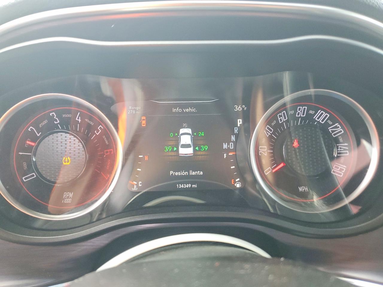 2018 Dodge Challenger R - zdjęcie 9
