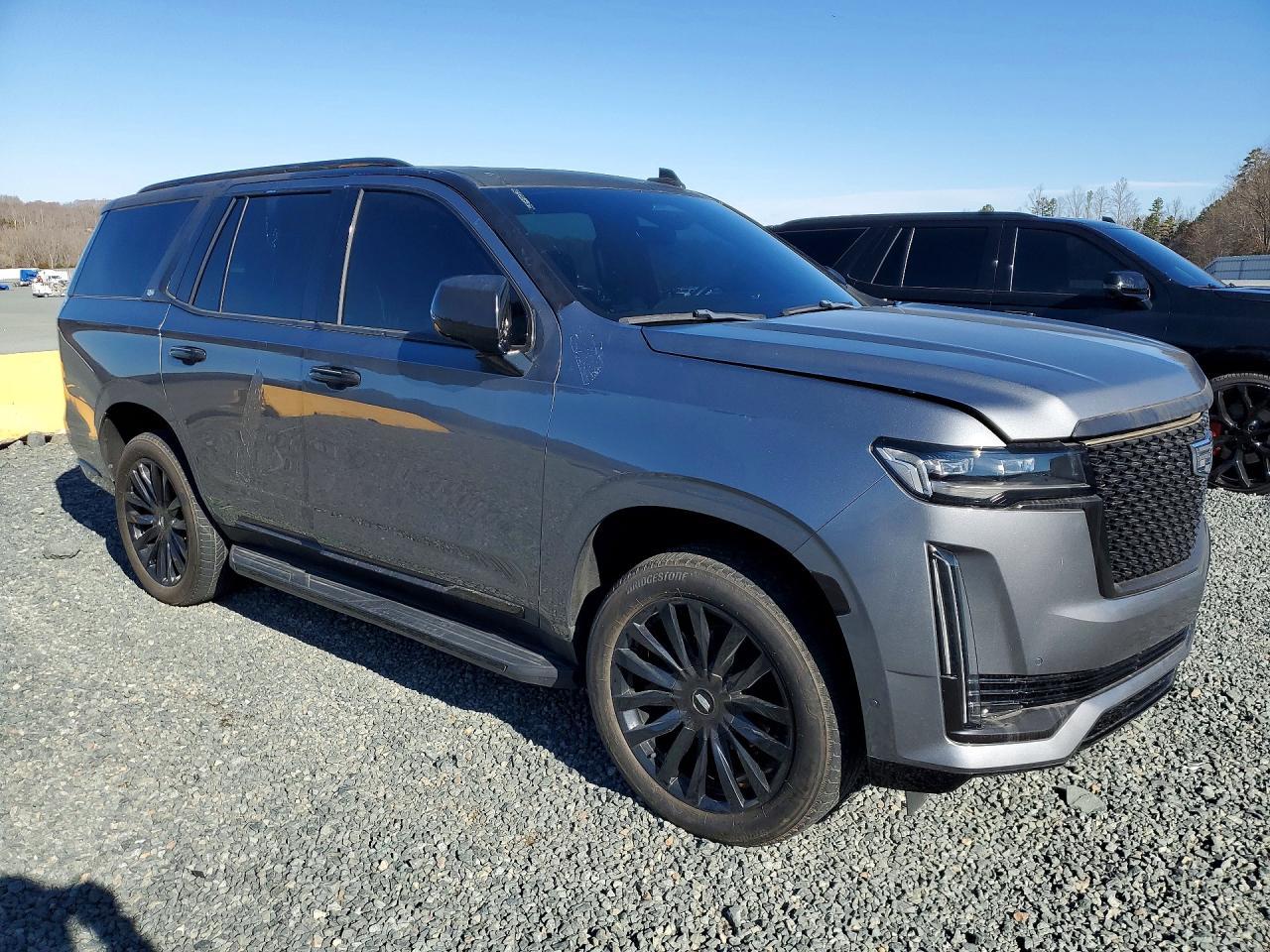 2021 Cadillac Escalade Premium Luxury - zdjęcie 4