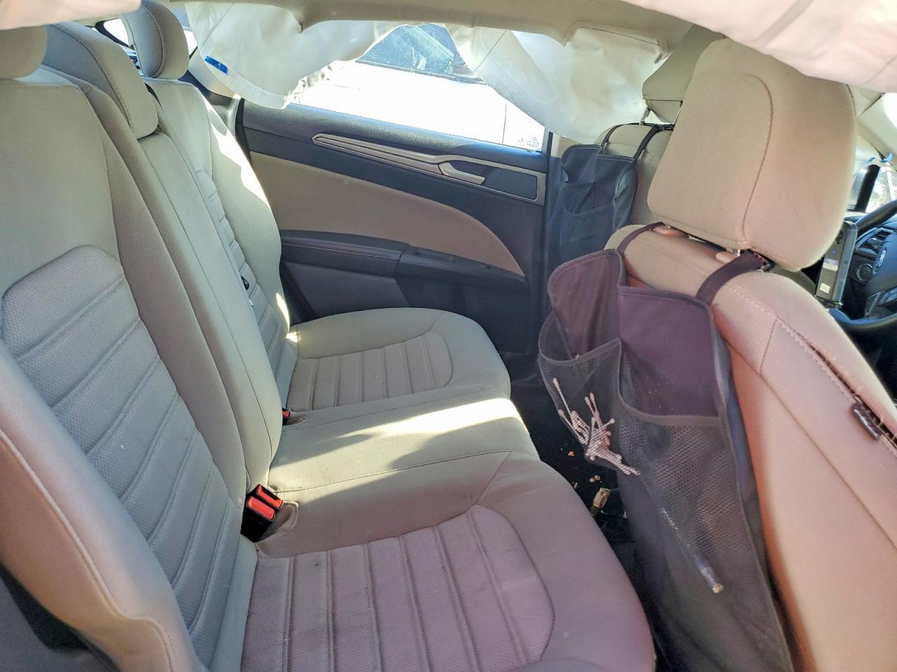 2020 Ford Fusion S - zdjęcie 10