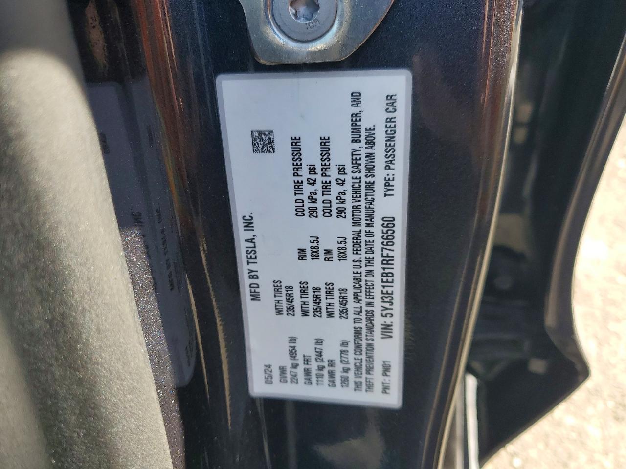 2024 Tesla Model 3 - zdjęcie 12