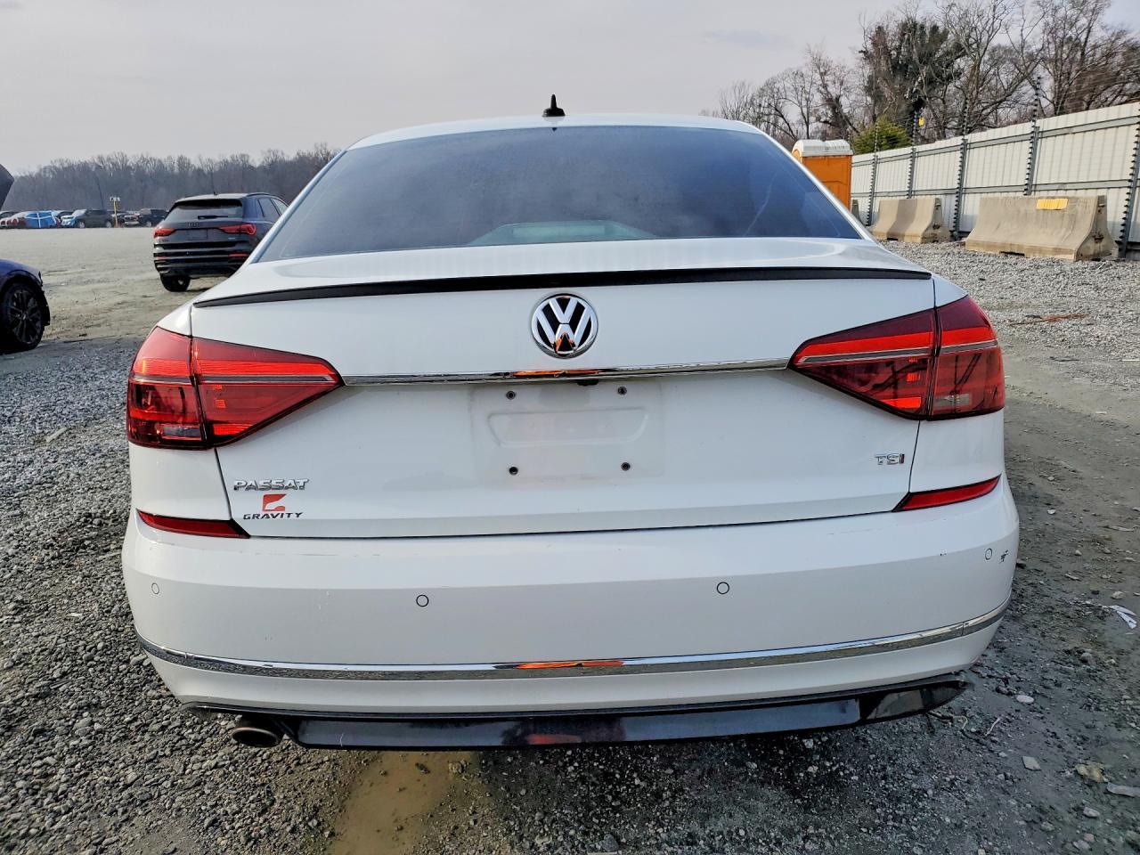 2019 Volkswagen Passat Se R-Line - zdjęcie 6