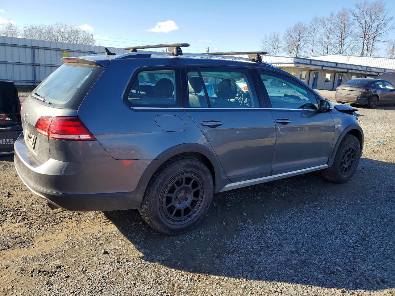 2019 Volkswagen Golf Alltrack S - zdjęcie 3