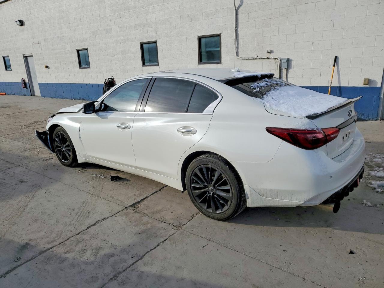 2021 Infiniti Q50 Luxe - zdjęcie 2