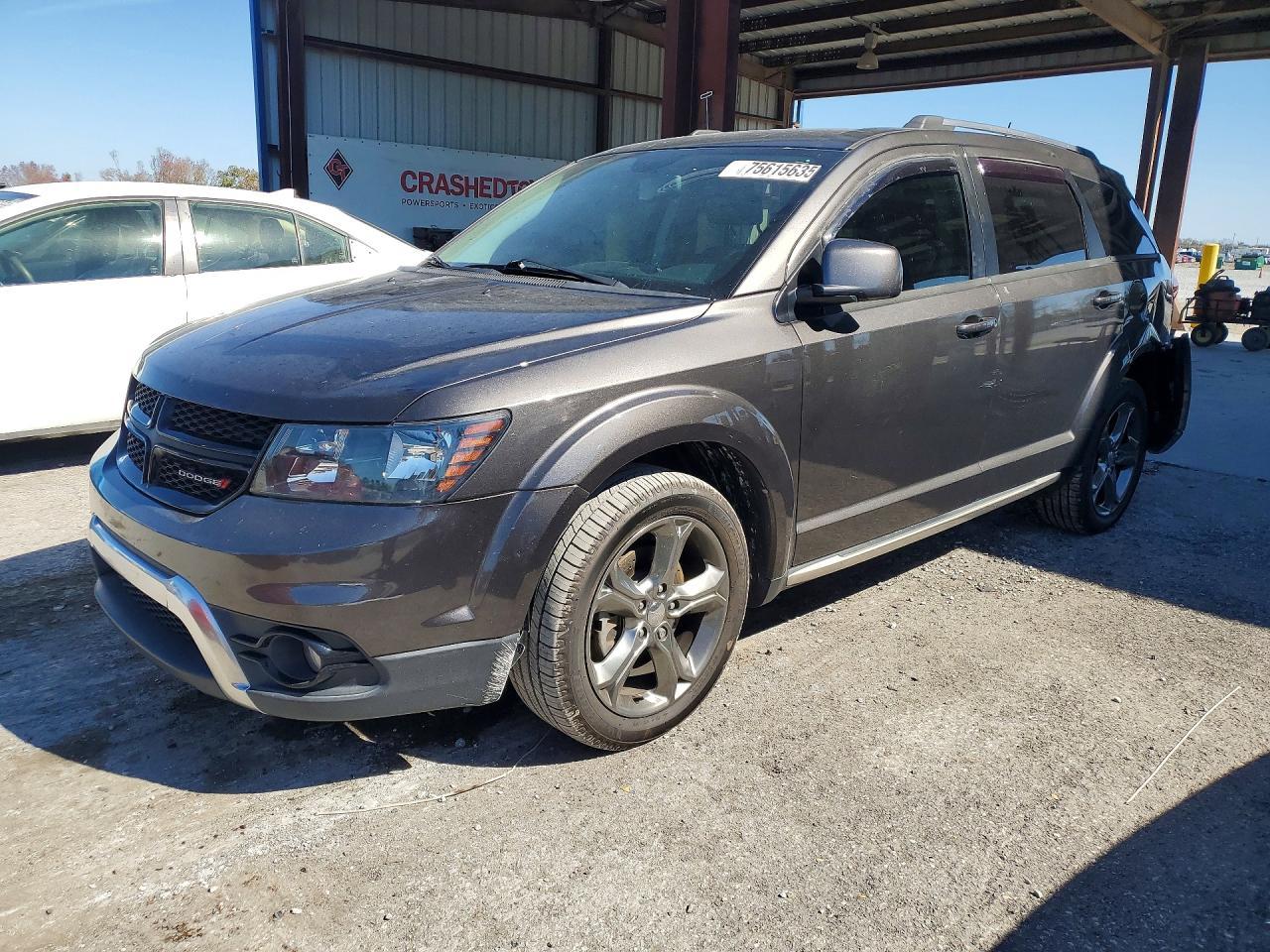 2017 Dodge Journey Crossroad - zdjęcie główne