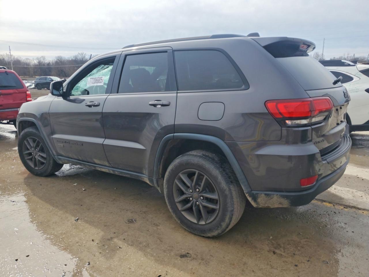 2016 Jeep Grand Cherokee Laredo - zdjęcie 2