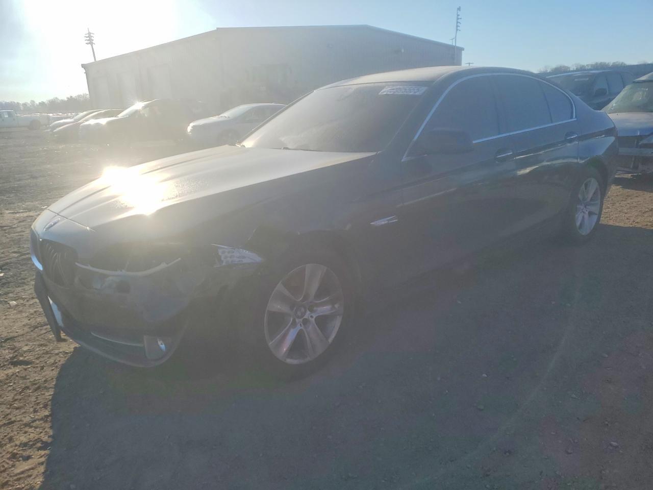 2013 BMW 528 Xi - zdjęcie główne