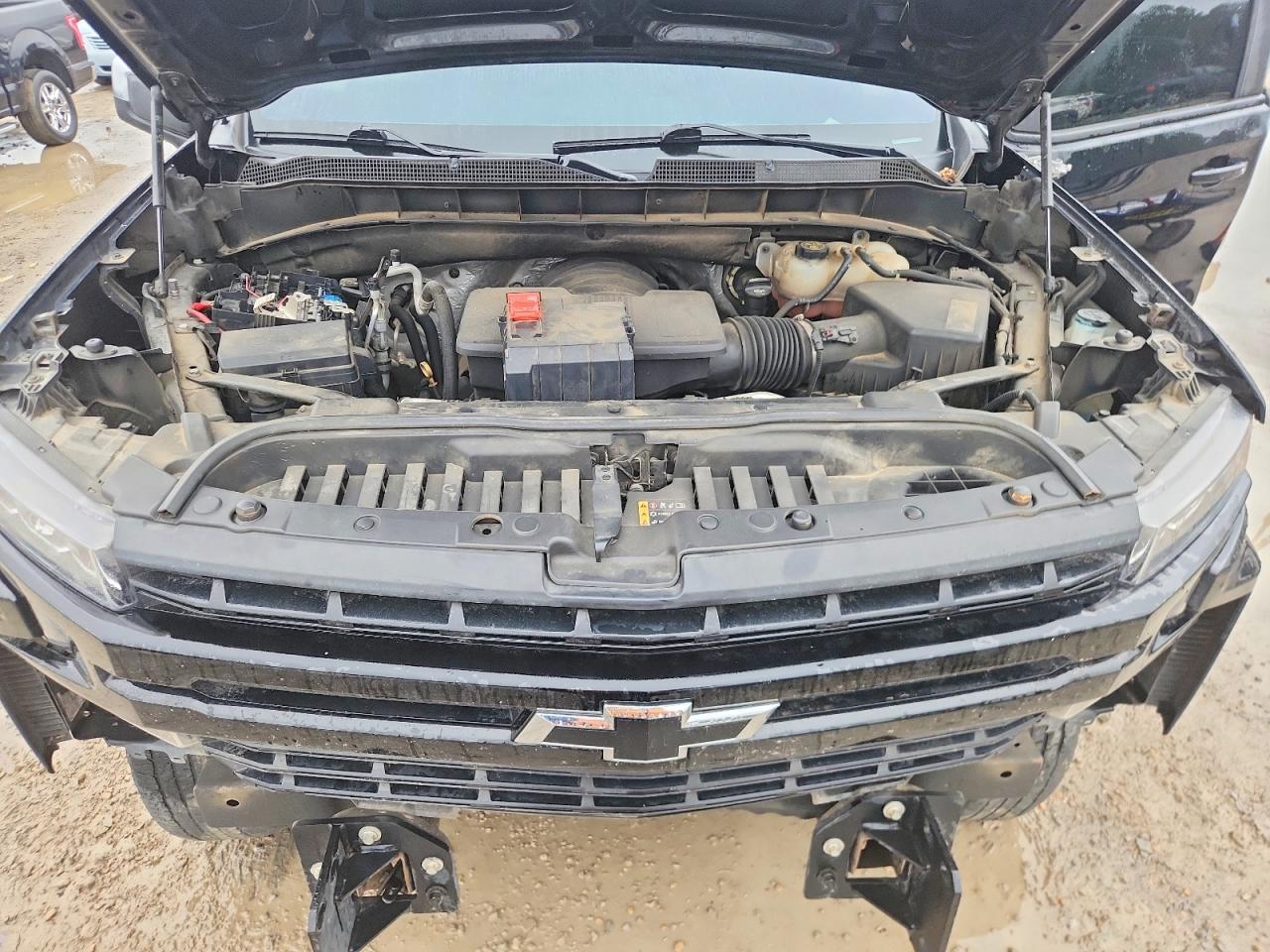 2020 Chevrolet Silverado K1500 Lt - zdjęcie 11