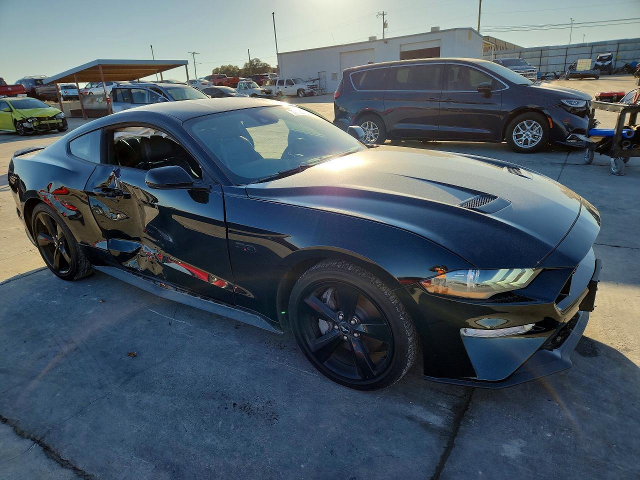 2023 Ford Mustang Gt - zdjęcie 4