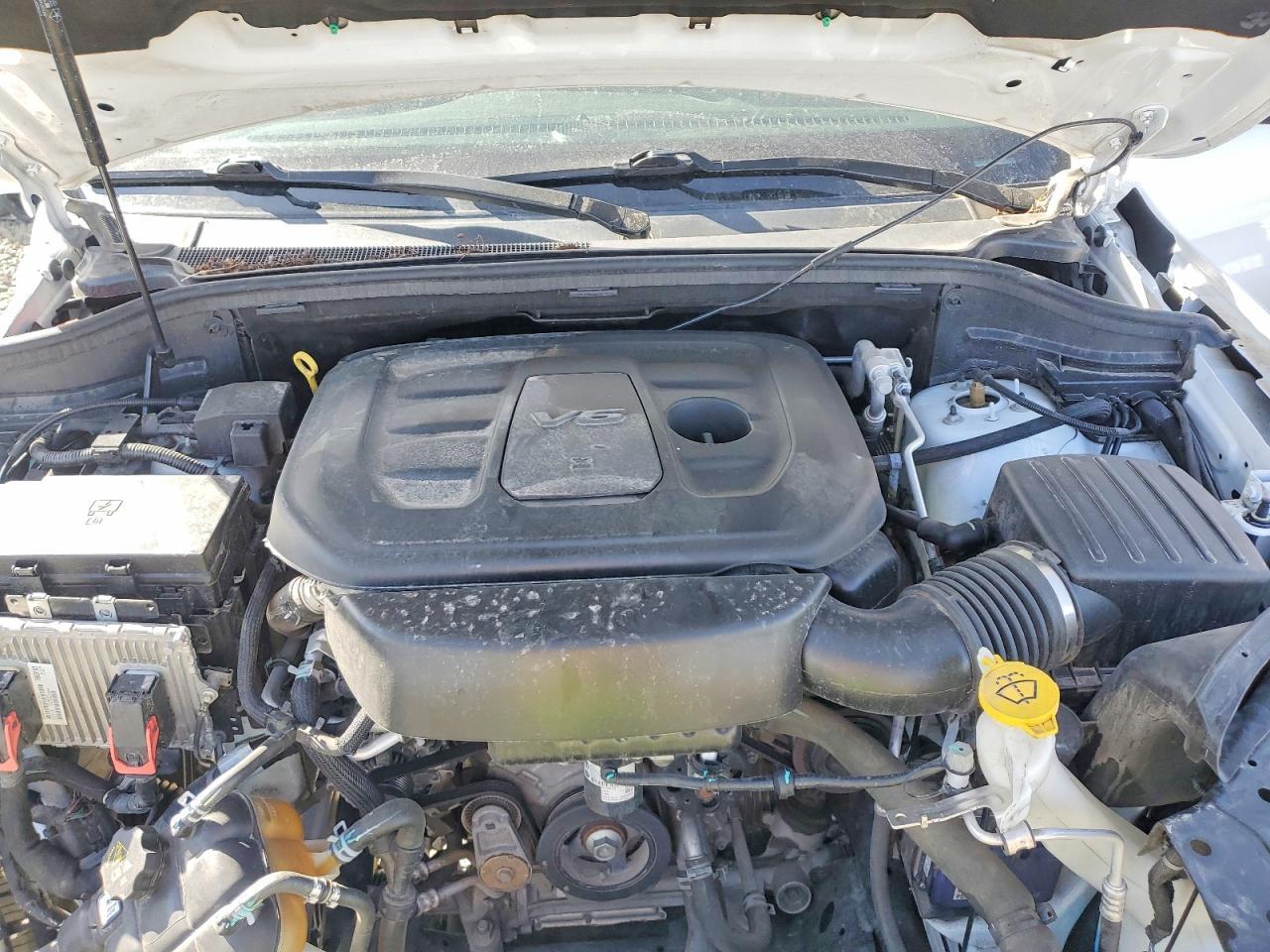 2020 Jeep Grand Cherokee Overland - zdjęcie 12