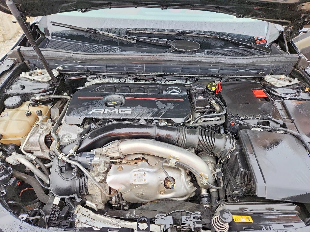 2021 Mercedes-Benz Glb Amg 35 4Matic - zdjęcie 12