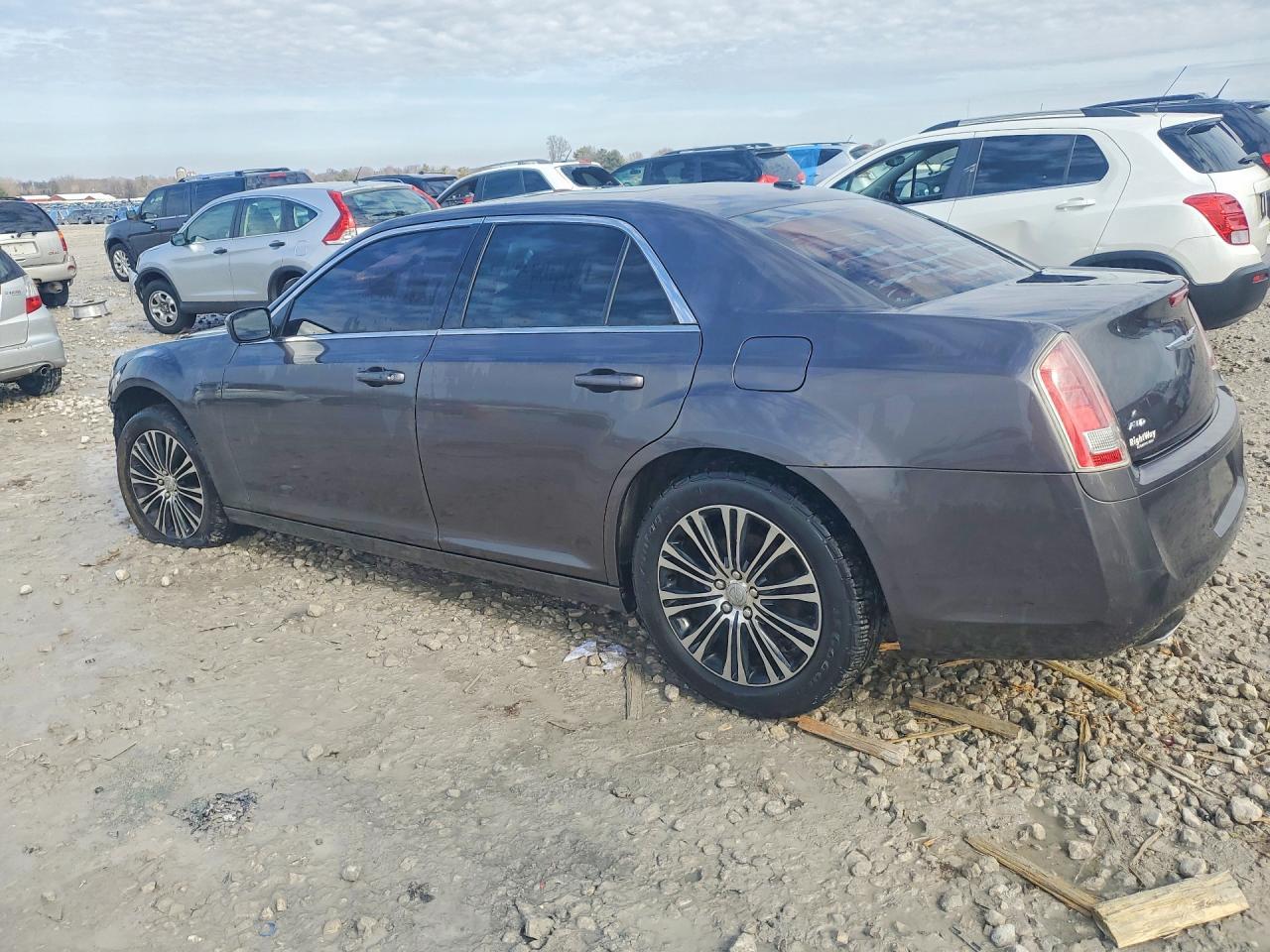 2014 Chrysler 300 S - zdjęcie 2