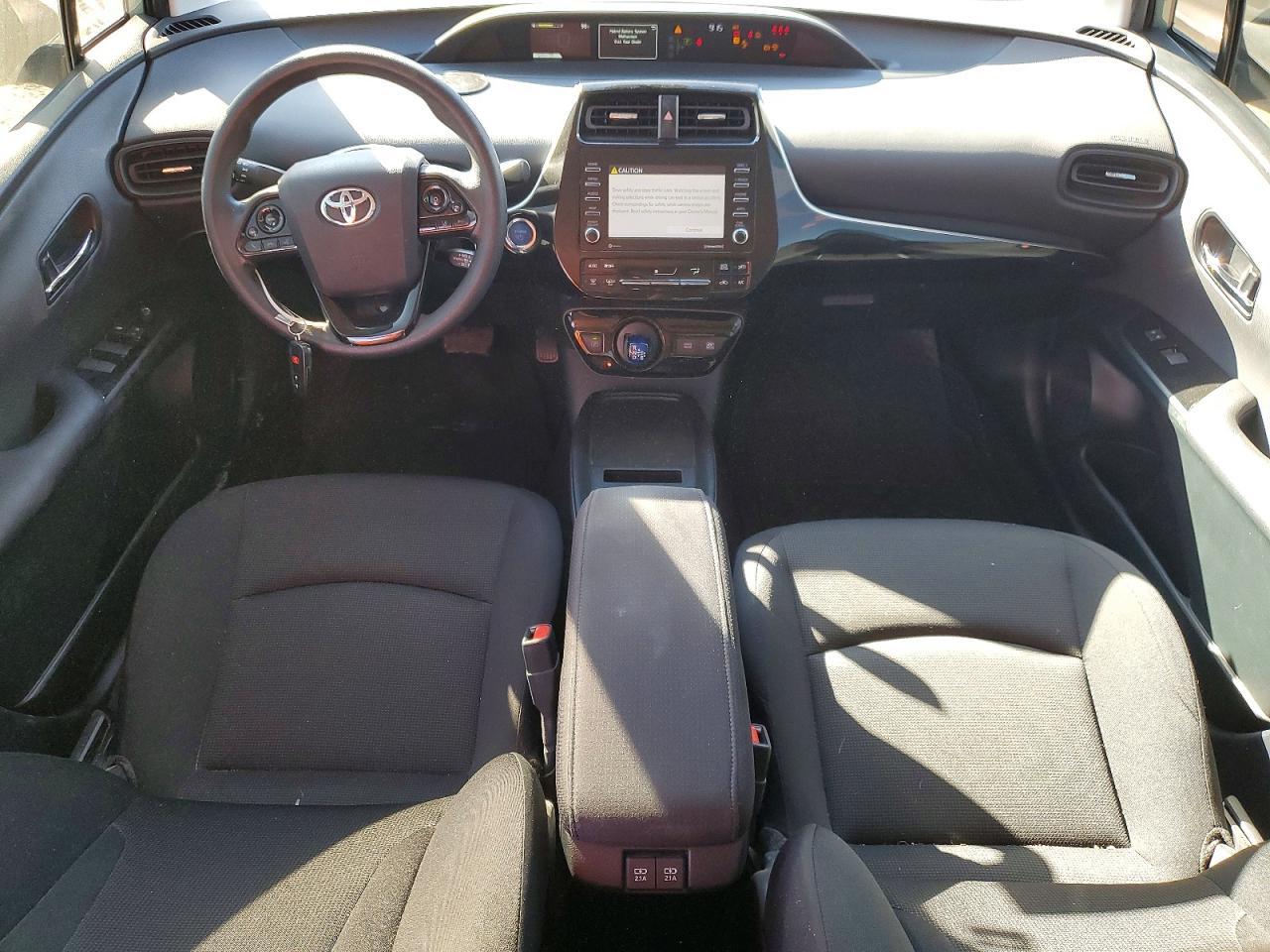 2022 Toyota Prius L Eco - zdjęcie 8