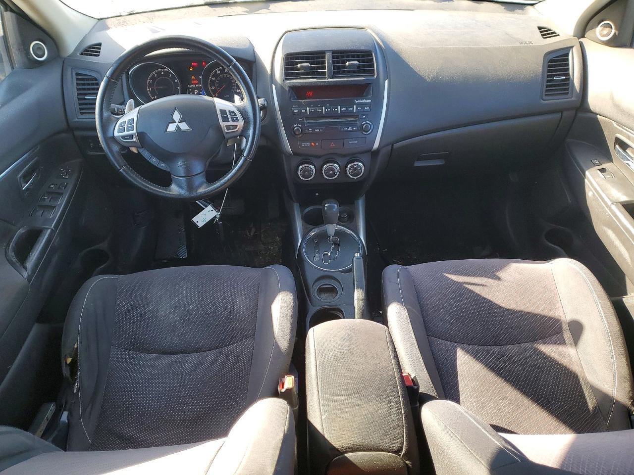 2013 Mitsubishi Outlander Sport Se - zdjęcie 8